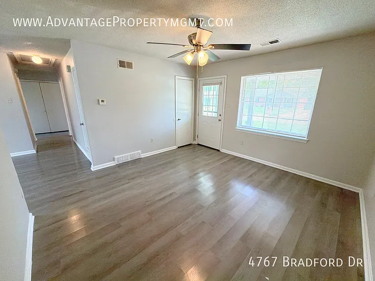 4767 Bradford Dr — Photo 6