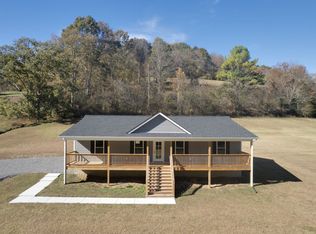 51 Kemp Hollow Rd, Pleasant Shade, TN 37145