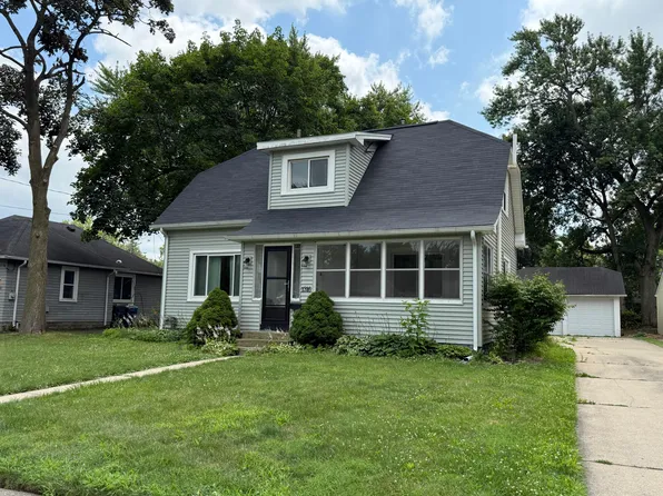 1316 Vassar Dr, Kalamazoo, MI 49001