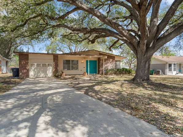 435 Harcourt Avenue, San Antonio, TX 78223