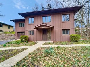 19 Hillcrest Rd, Portage, IN 46368