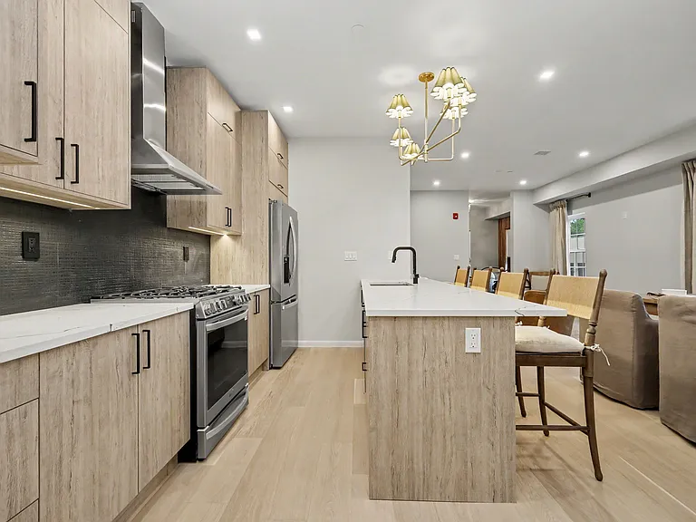 63 Church St #4 — Photo 10