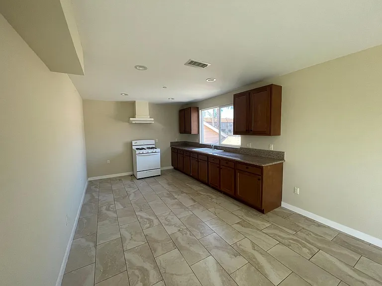 14629 Friar St #3 — Photo 4