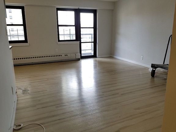 3rd image of 1370 Saint Nicholas Ave APT 3N