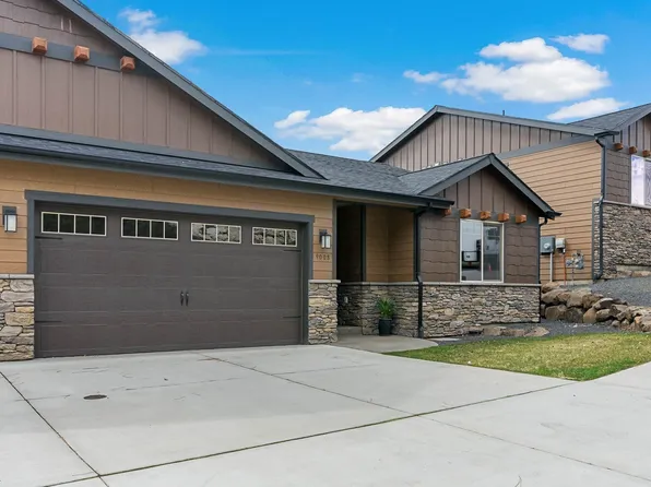 9008 E Red Oak Ln, Spokane, WA 99217