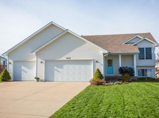 7483 Alycia Dr, Hudsonville, MI 49426