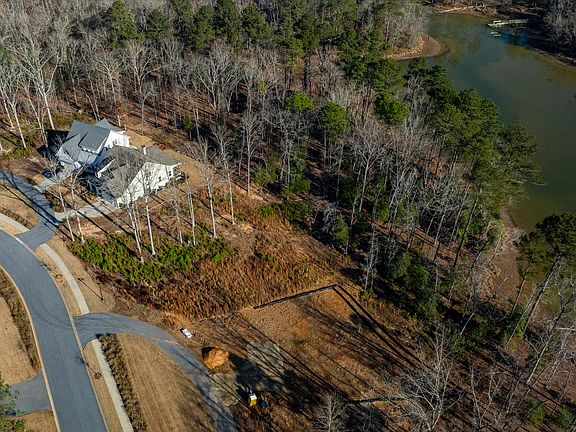 5th image of 36 Shoreview Dr