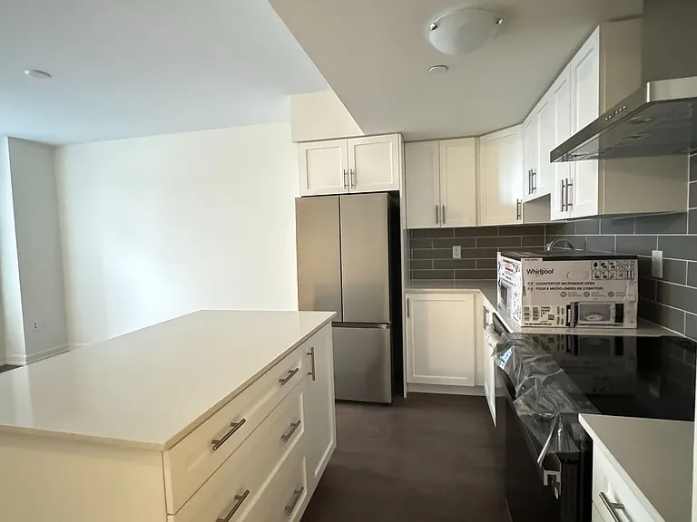 58 Elizabeth St S #2108 — Photo 8