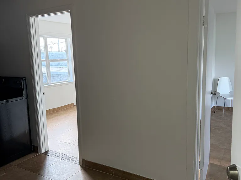 413 E Michigan St #2 — Photo 11