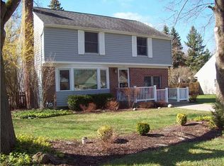 111 Sunset Ter, Orchard Park, NY 14127