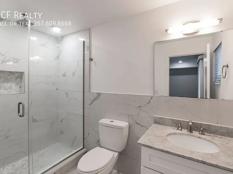 751 N 20th St #4 — Photo 14