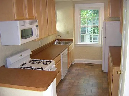 1 bed, 850 sqft, $900 — Photo 1