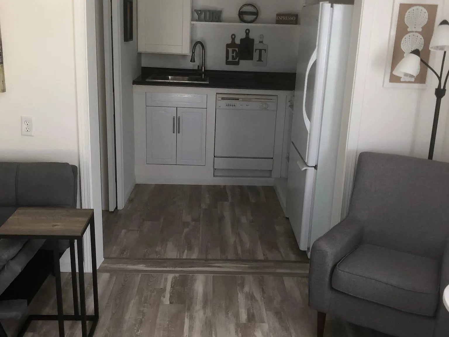 721 SE Port Ave — Photo 4