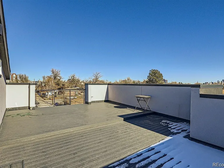 1272 Yates St #6 — Photo 20