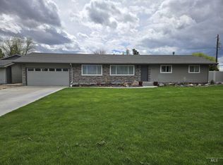 1932 NW 4th Ave, Ontario, OR 97914