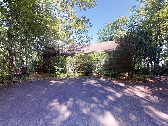 2nd image of 56 Lofty Ln
