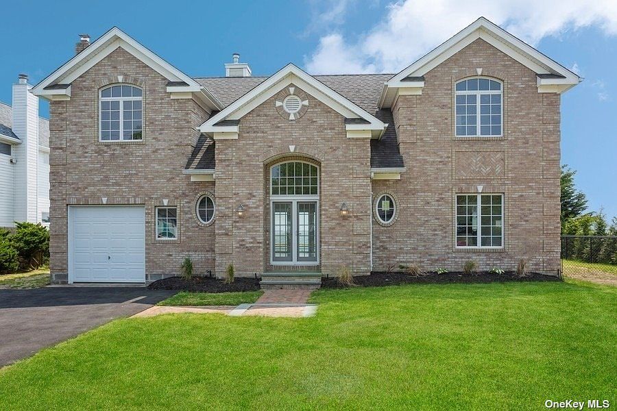 12 Seaview Lane, Center Moriches, NY 11934 Zillow