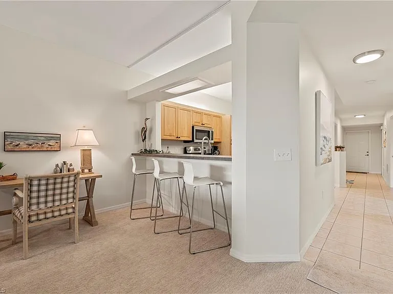 465 Robin Hood Cir #101 — Photo 12