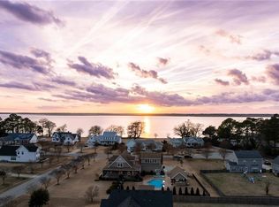 103 E Point Estates Ct, Knotts Island, NC 27950