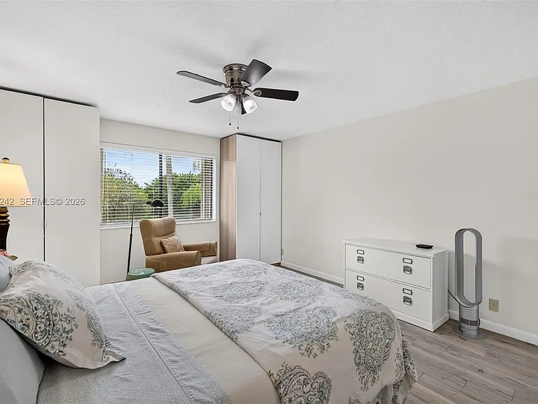 16431 Blatt Blvd #202 — Photo 32
