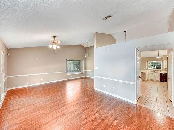 2nd image of 4409 Seville Ln
