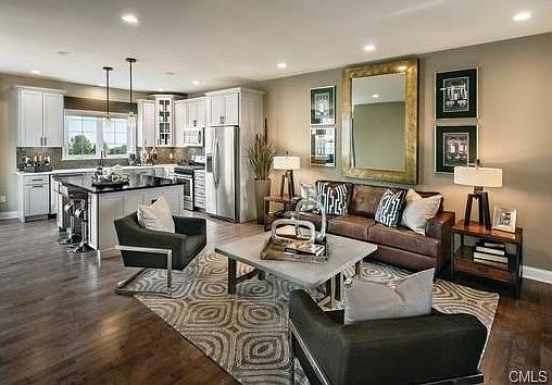 2nd image of 12 Moorland Dr #43