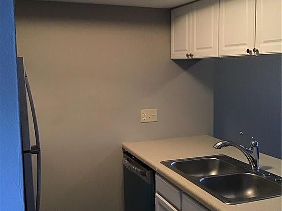 5th image of 6066 S Bay Dr
