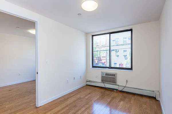 Rented by Nooklyn NYC LLC | media 20