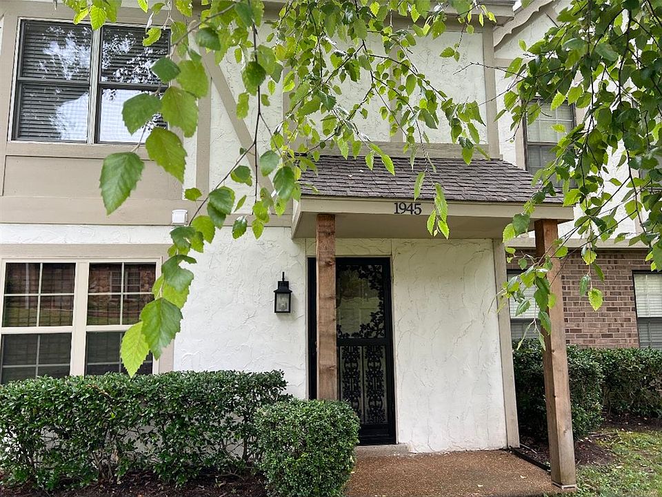1st image of 1945 Vienna Way #60