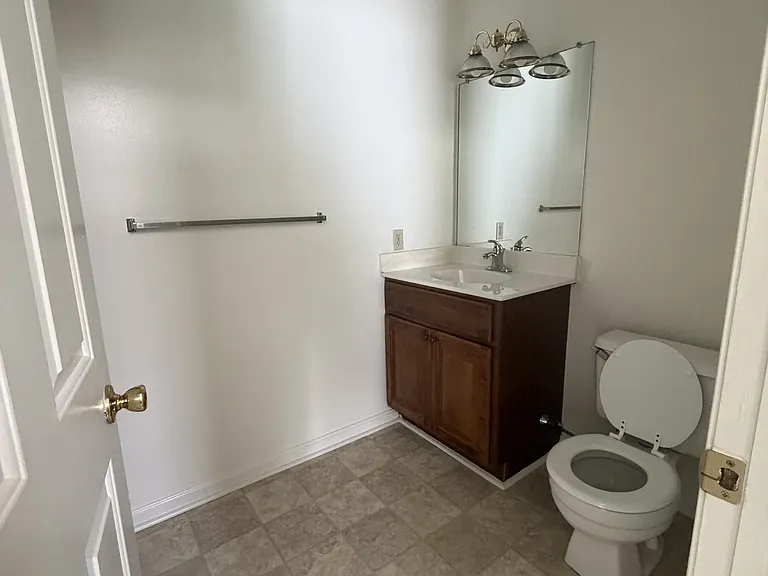 510 Grant Dr #1 — Photo 8