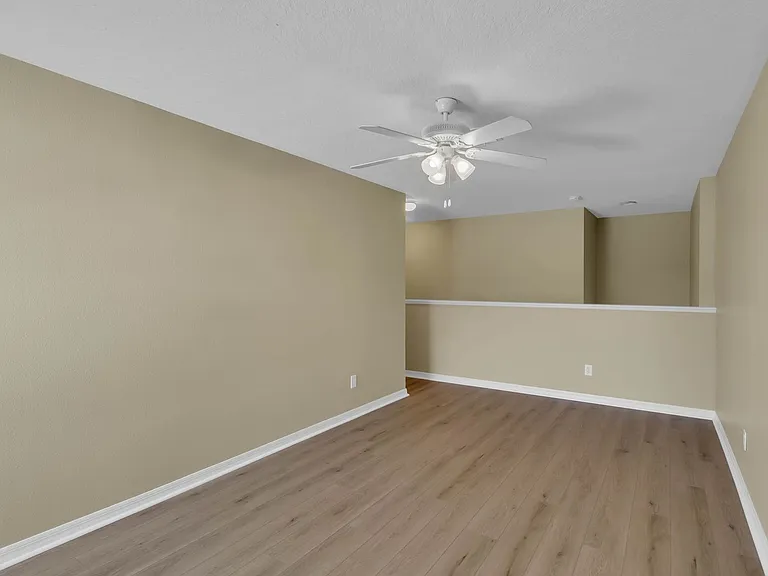 1596 Sherbourne St — Photo 12