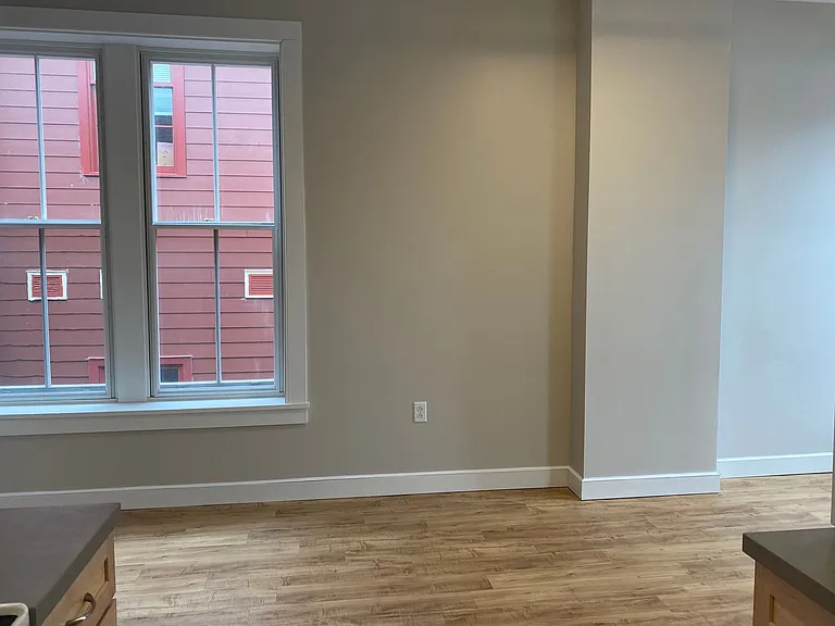 339 Main St #307 — Photo 6
