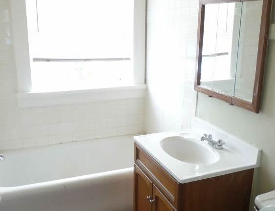 5th image of 3037 W Lawrence Ave APT 3D