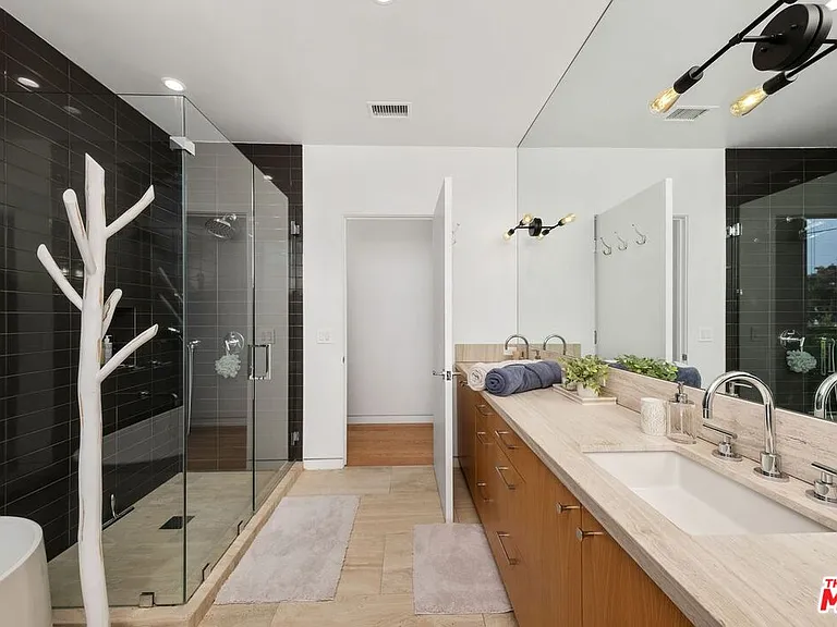 3715 Meier St — Photo 35