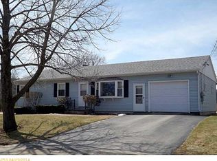 21 Richmond Ave, Lewiston, ME 04240