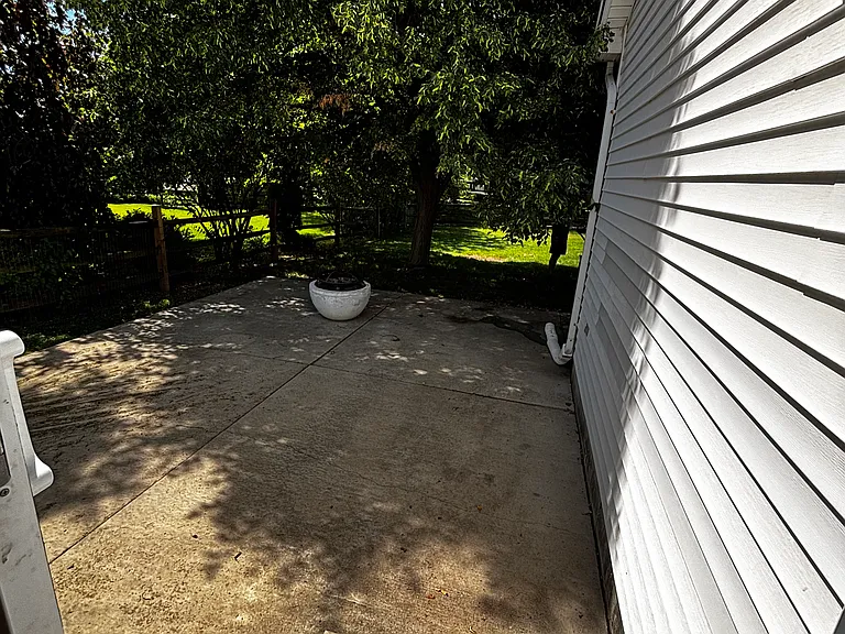 1751 Eaglecrest Rd — Photo 9