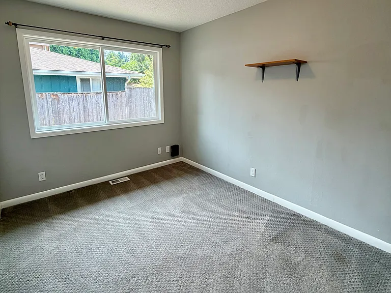18413 SE Blanton St — Photo 21