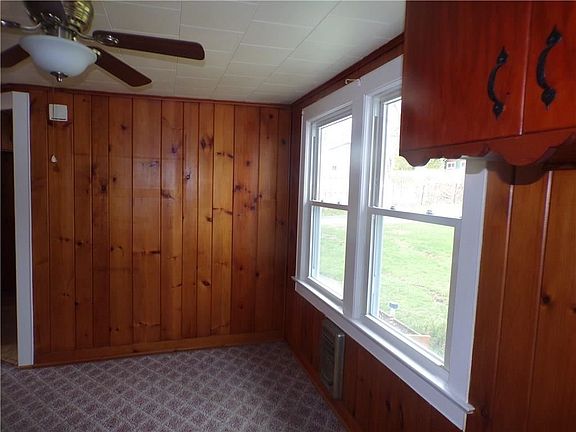 5th image of 8479 Princeton St