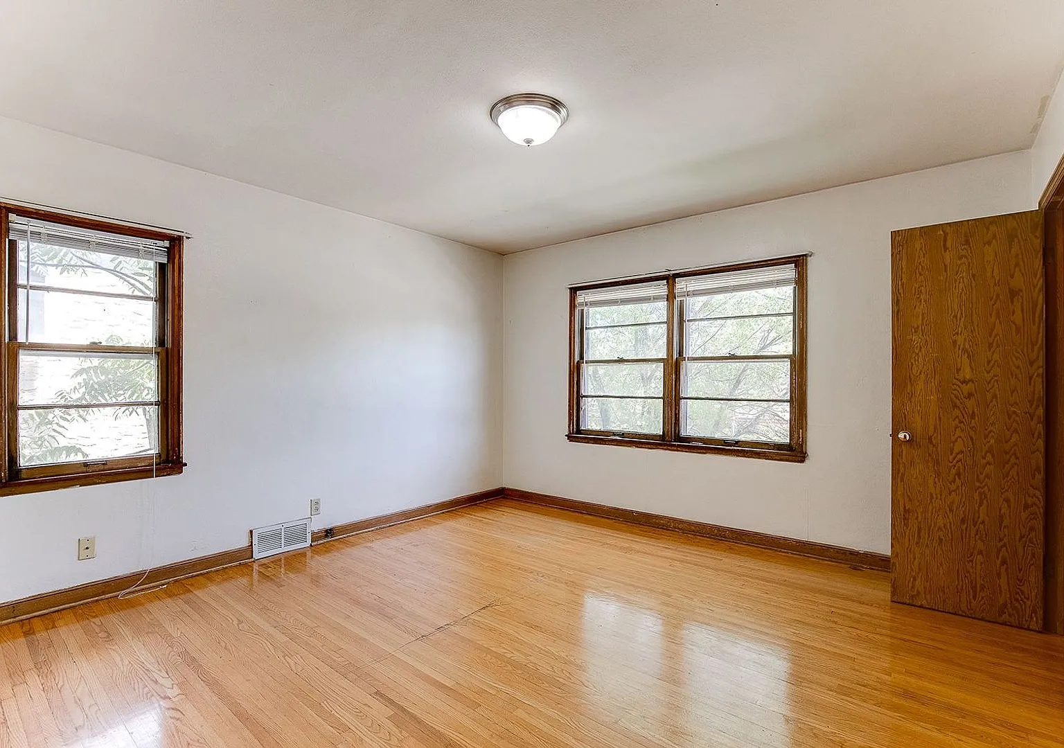 865-SNELL — Photo 2
