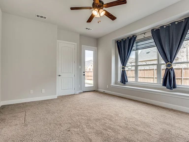 401 Wild Peach Point — Photo 24
