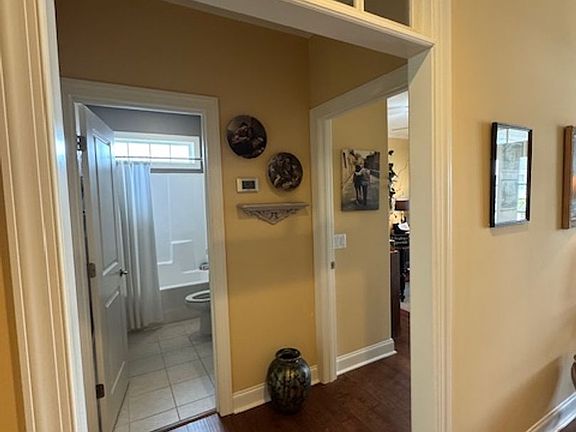 4th image of 4249 Moorland Ln