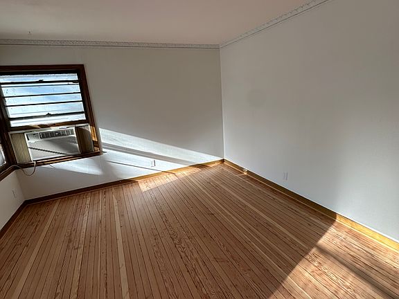 5th image of 6928 Terrace Ct