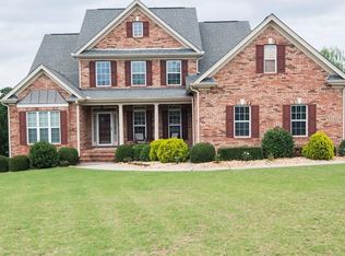 5650 Toccoa Dr, Douglasville, GA 30135