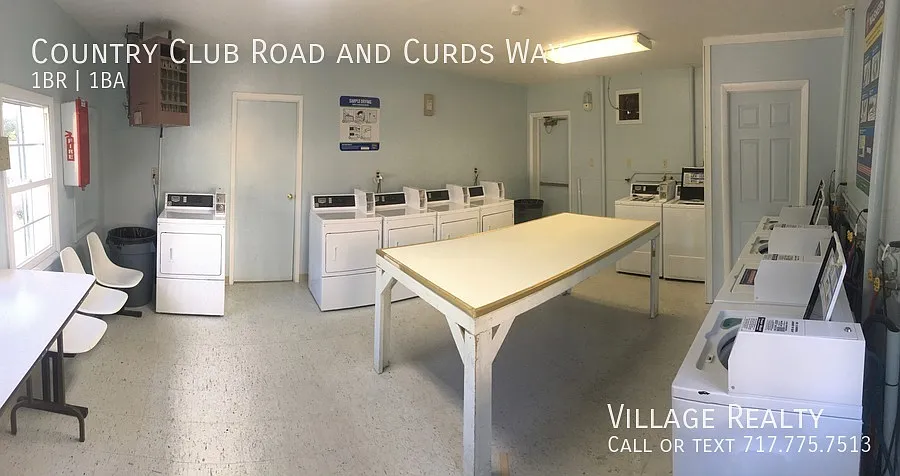 Few steps! Cozy 1-bed w/ on-site Laundry! — Photo 2