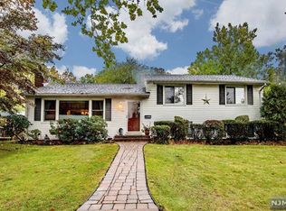 144 Haring St, Closter, NJ 07624