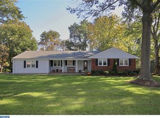 107 Johnstone Dr, Pennington, NJ 08534