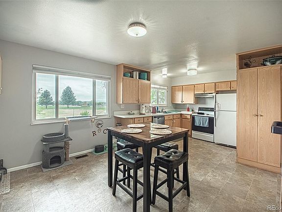 5th image of 7509 Fortman Avenue