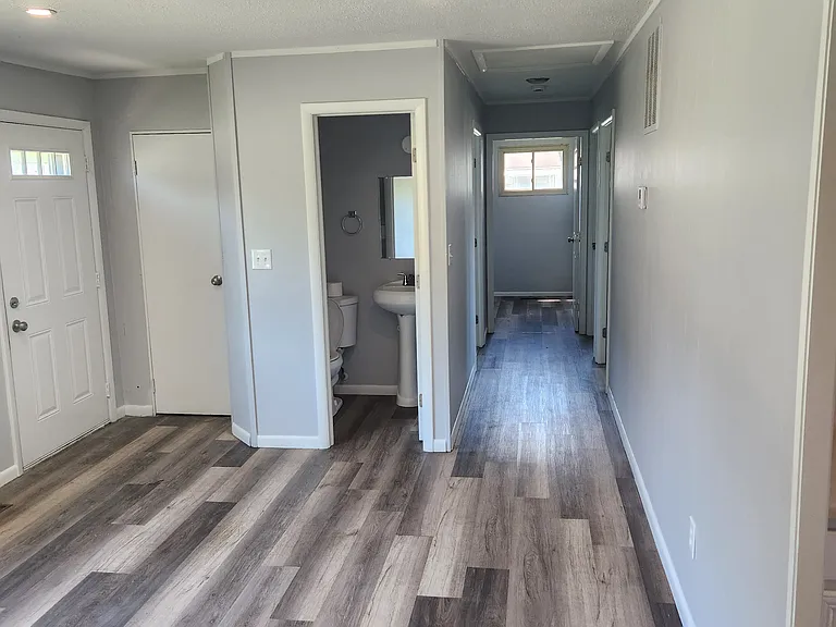 4332 Riverside Dr — Photo 11