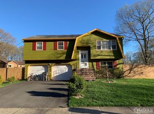 16 N Janina Ave, Edison, NJ 08820