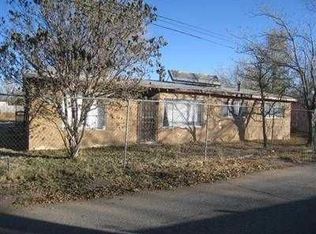 1562 Valley Rd SW, Albuquerque, NM 87105